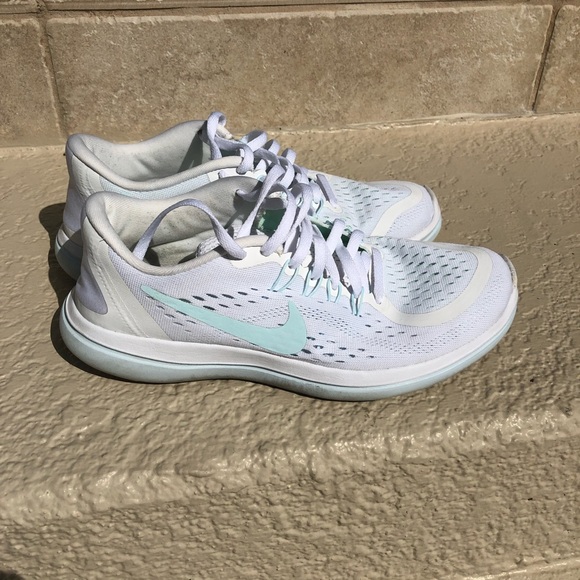 Sold‼️Women’s Nike Flex Run👟🏃🏾‍♀️ - Picture 2 of 7